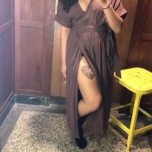 URBAN OUTFITTERS MAUVE MIDI WRAP DRESS